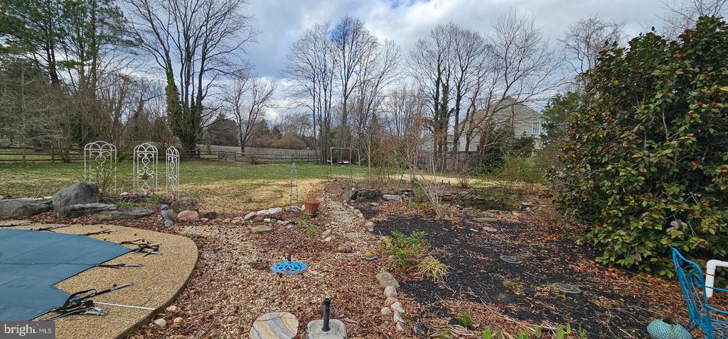6 INDIAN POINT ROAD