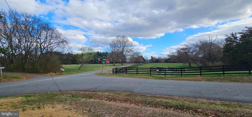 6 INDIAN POINT ROAD