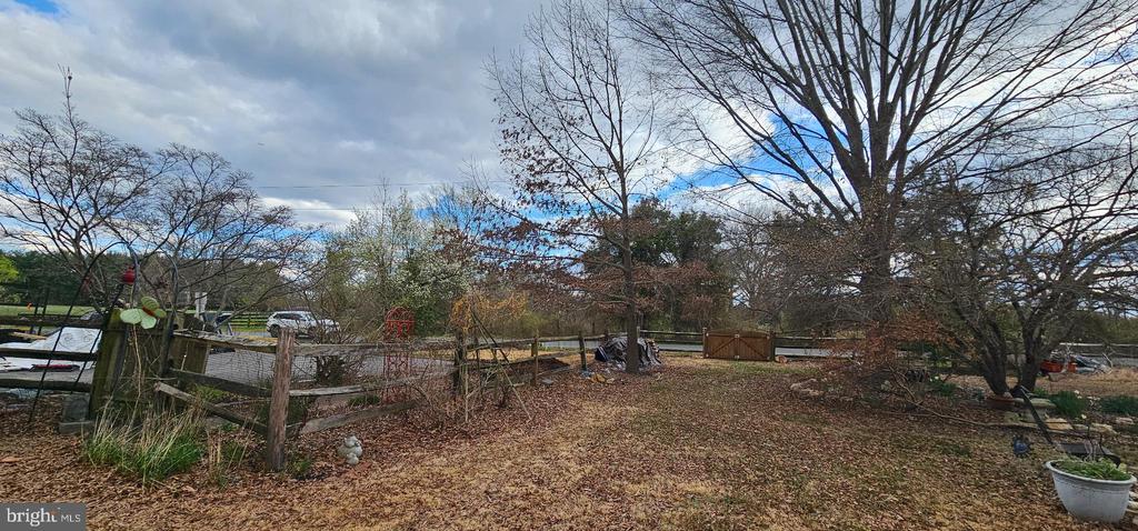 6 INDIAN POINT ROAD