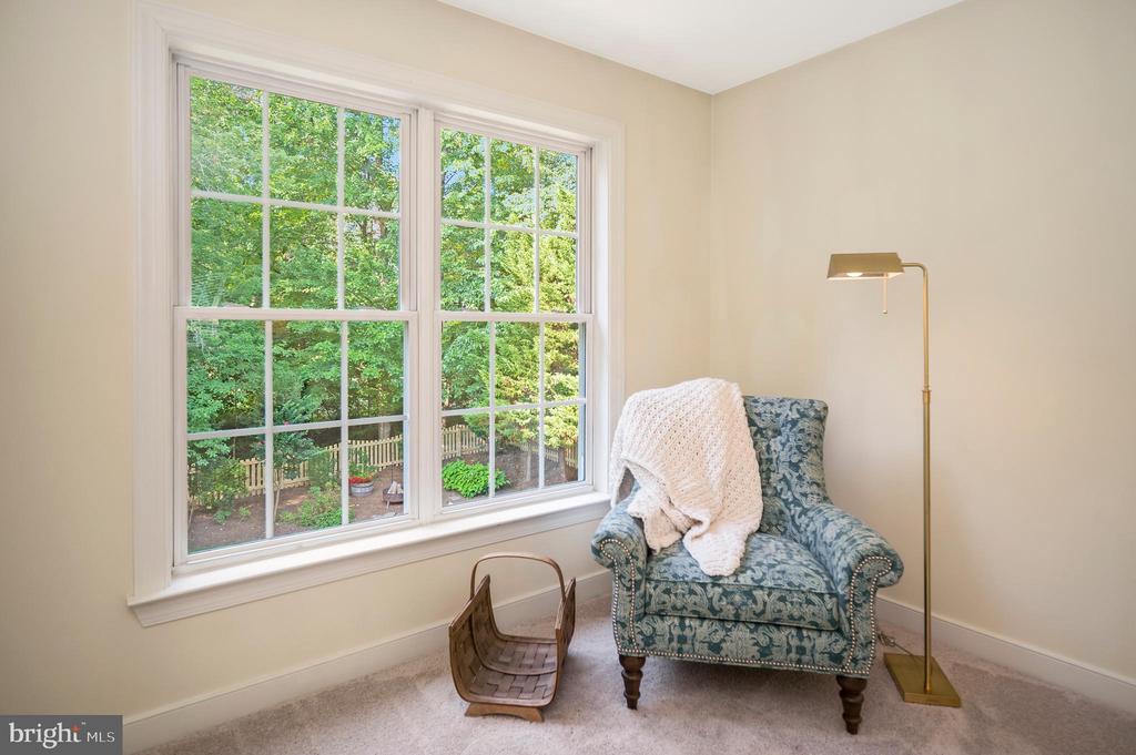 54 LIGHTFOOT DRIVE