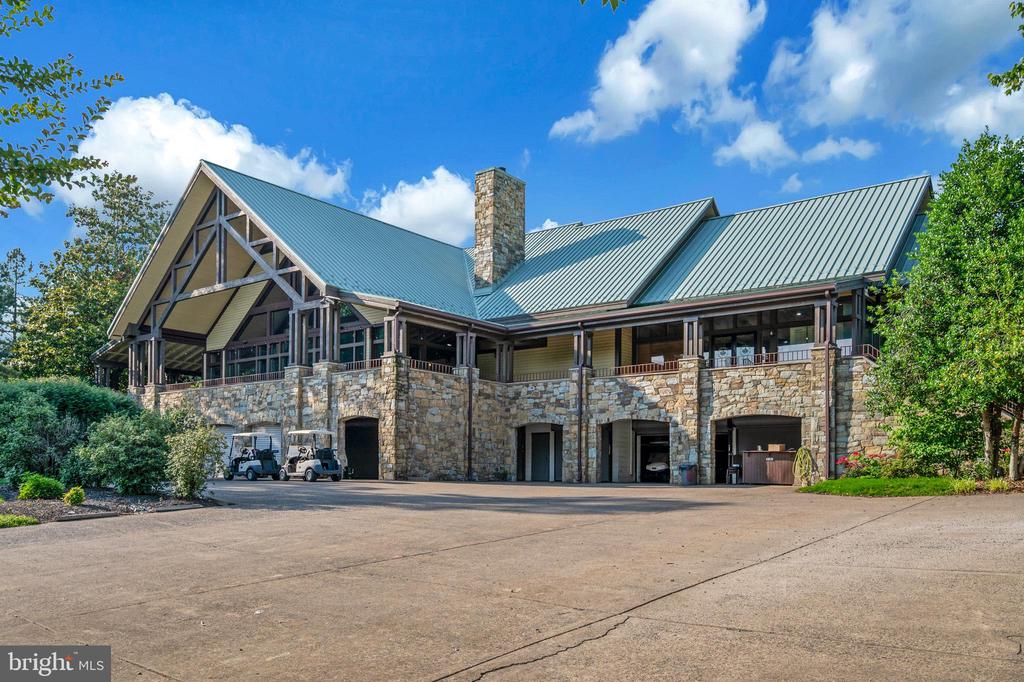 54 LIGHTFOOT DRIVE