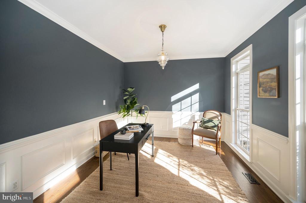 54 LIGHTFOOT DRIVE