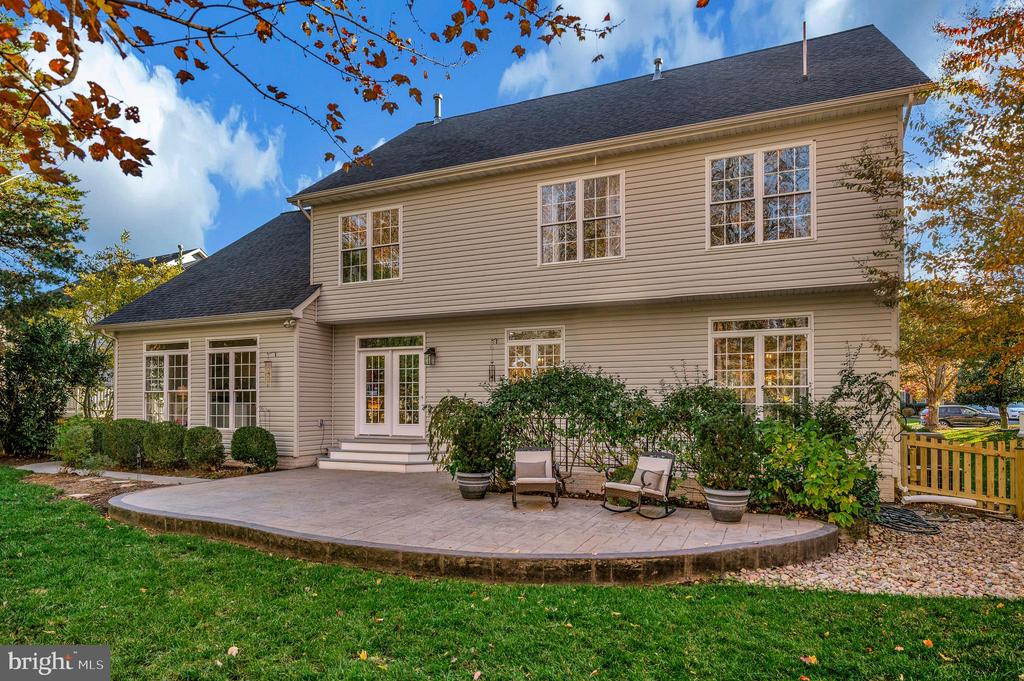 54 LIGHTFOOT DRIVE
