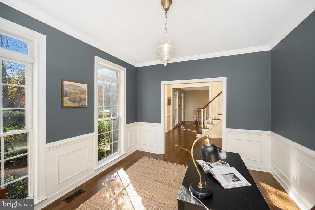 54 LIGHTFOOT DRIVE