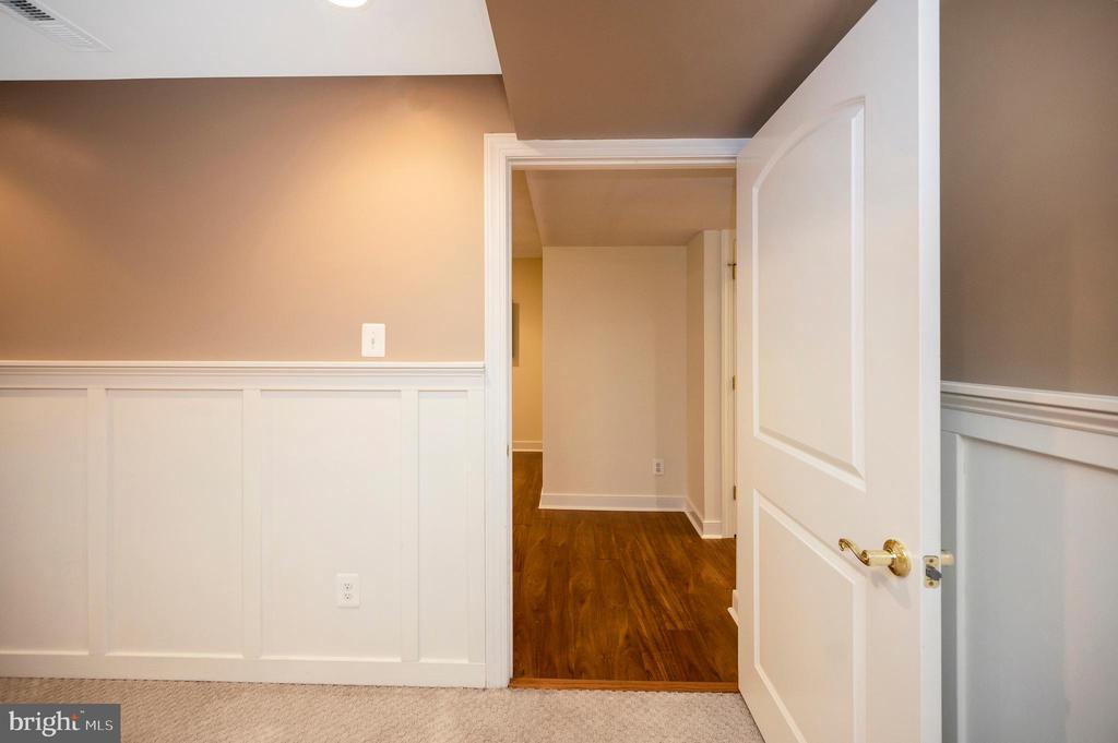 54 LIGHTFOOT DRIVE
