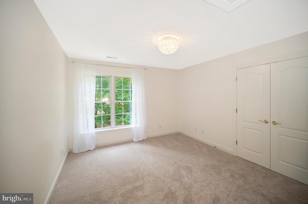 54 LIGHTFOOT DRIVE