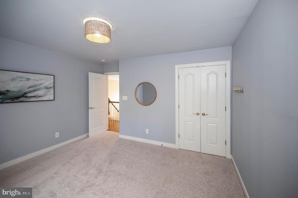 54 LIGHTFOOT DRIVE