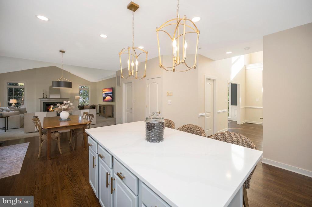 54 LIGHTFOOT DRIVE