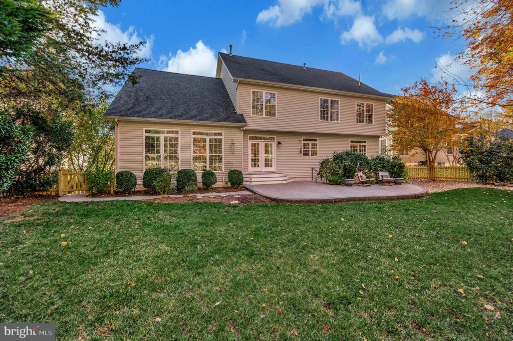 54 LIGHTFOOT DRIVE