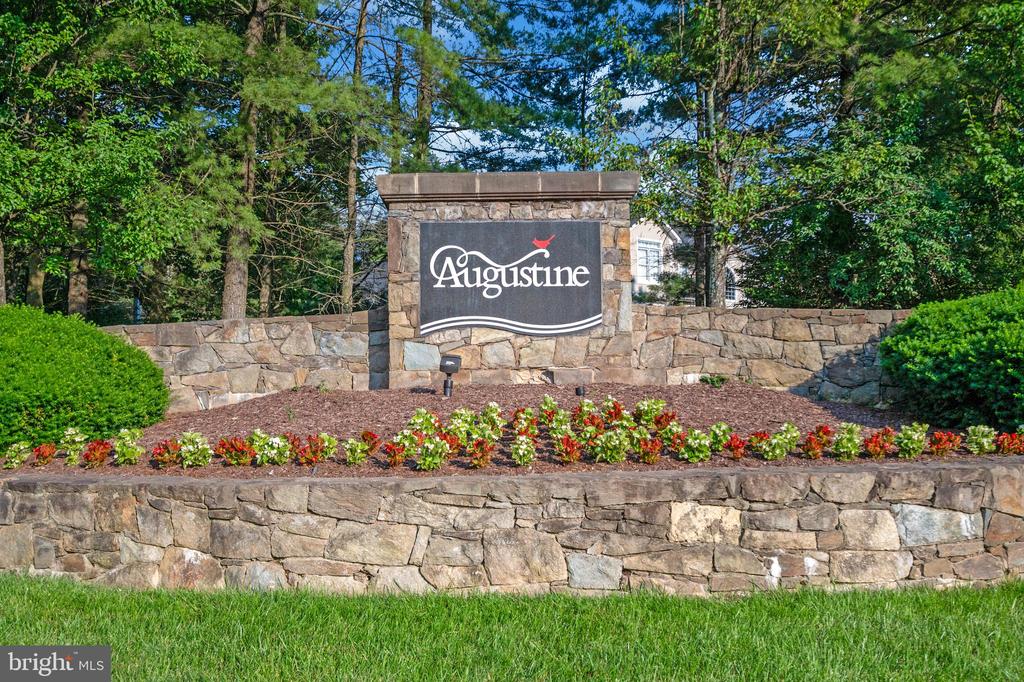54 LIGHTFOOT DRIVE