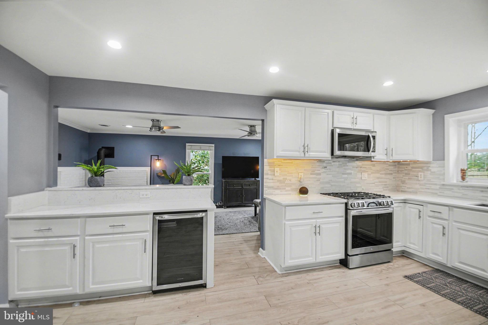 2030 VICTORIA DRIVE