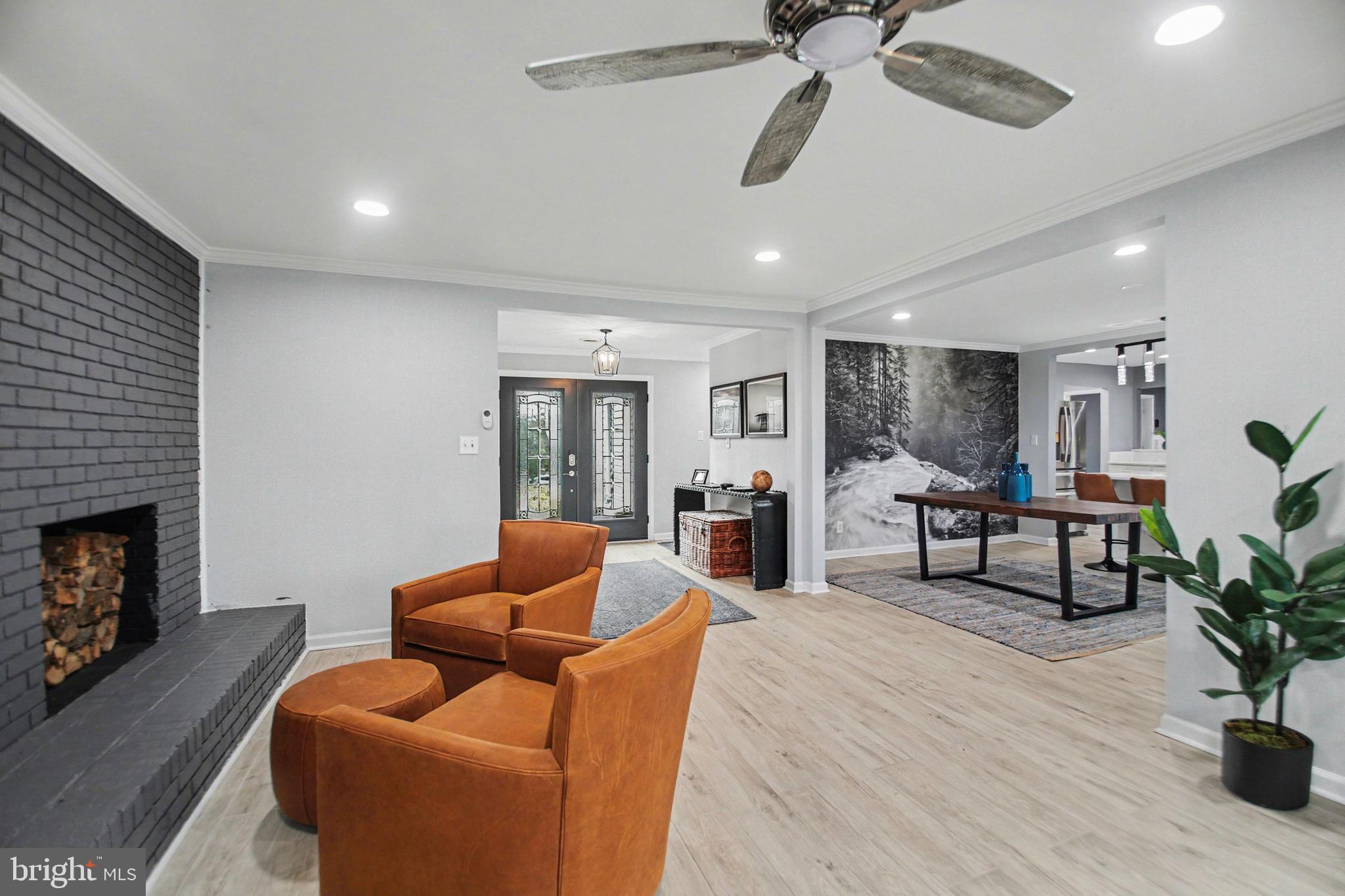 2030 VICTORIA DRIVE