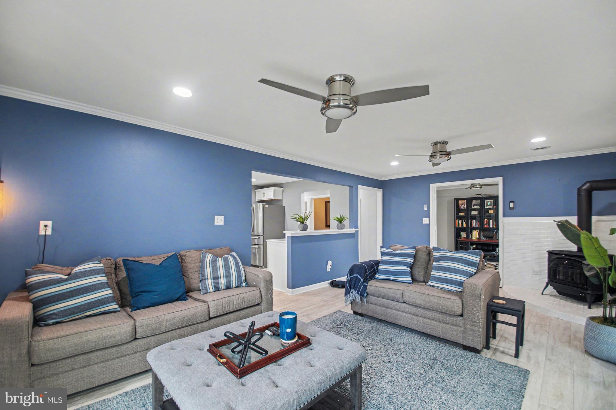 2030 VICTORIA DRIVE