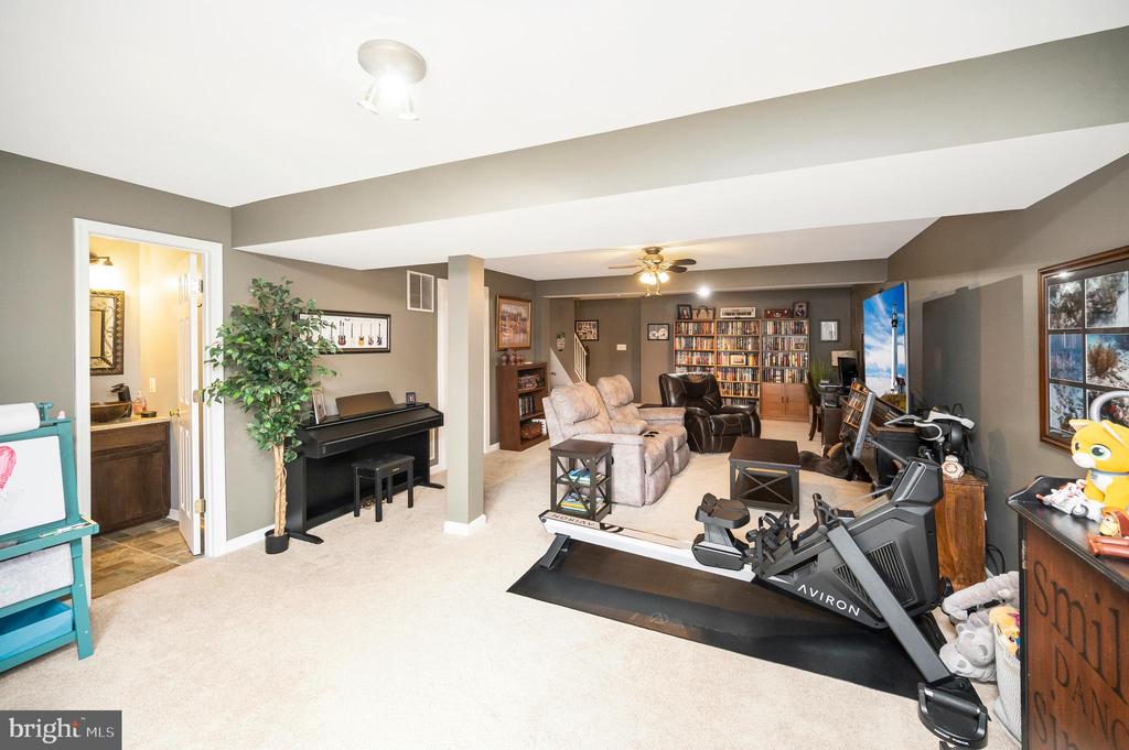 29 MONTGOMERY DRIVE