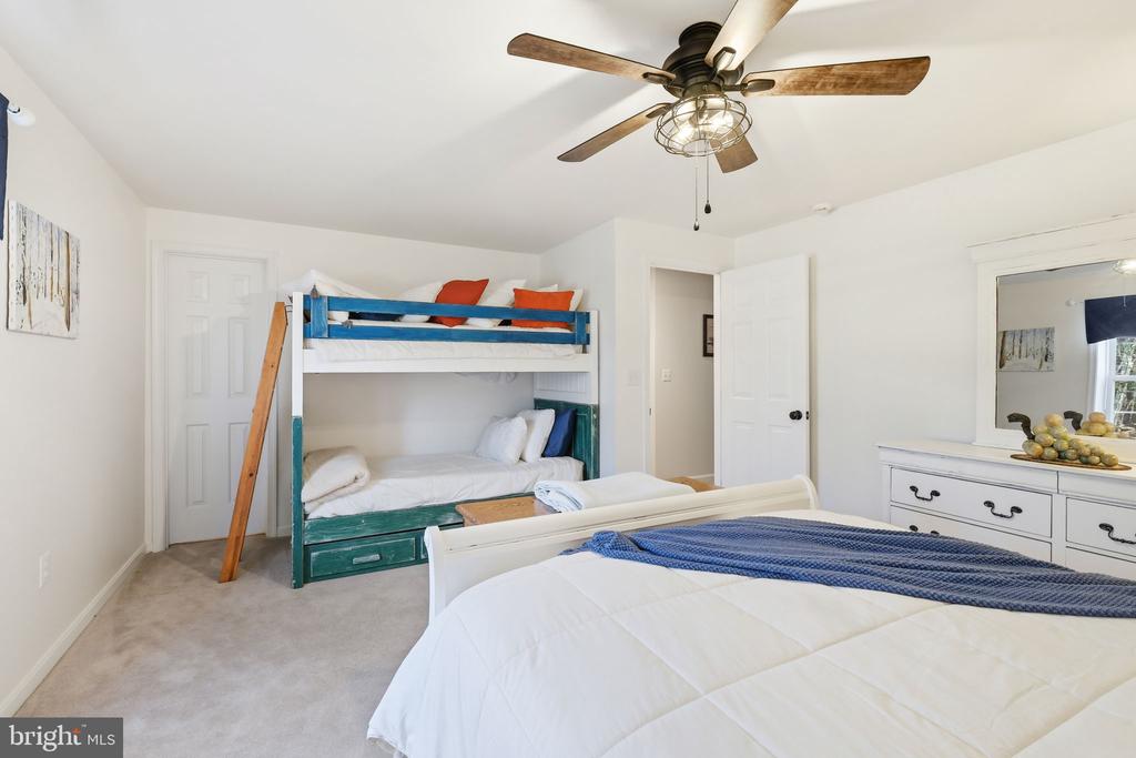 262 LONGWOOD DRIVE
