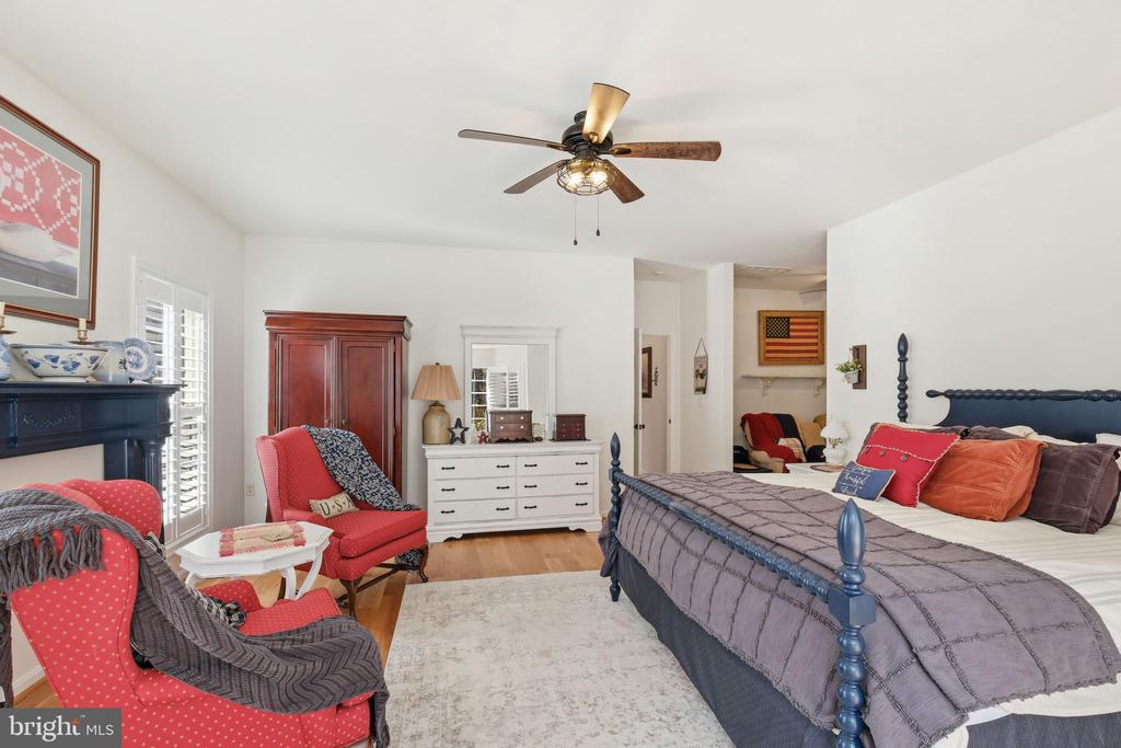 262 LONGWOOD DRIVE