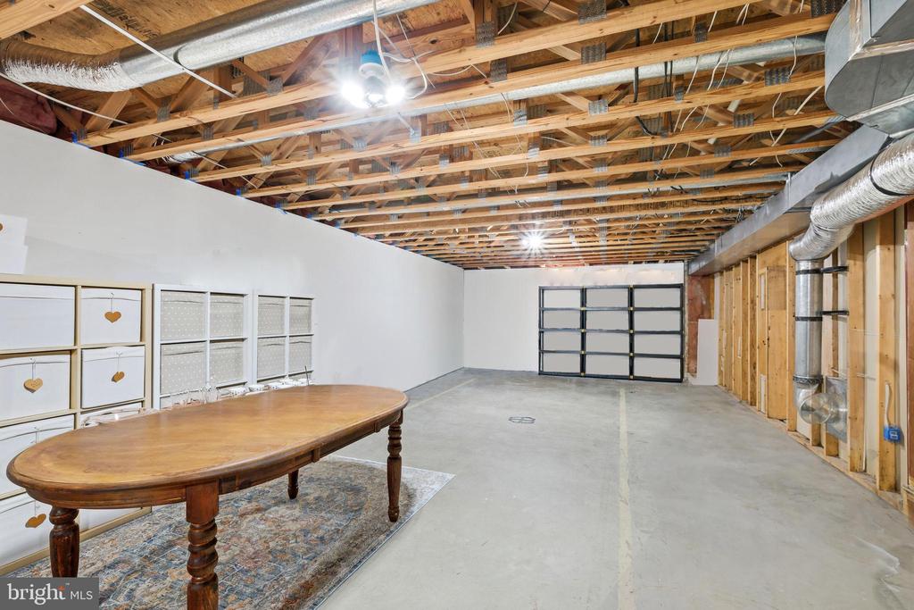 262 LONGWOOD DRIVE