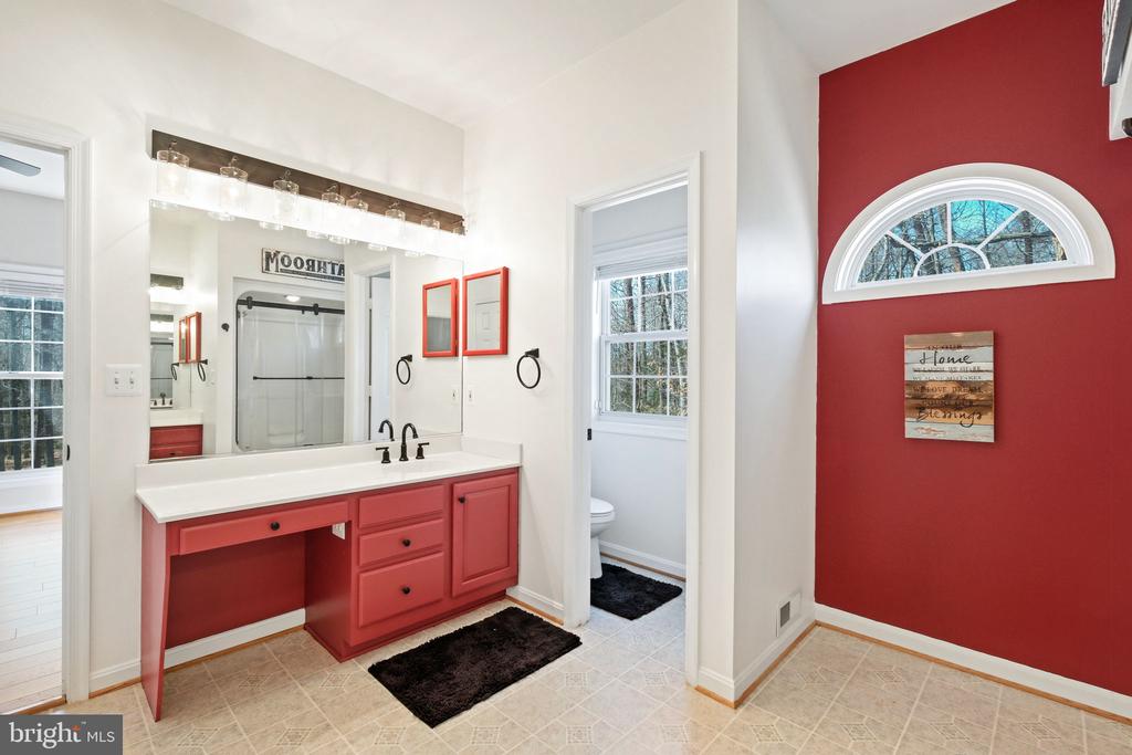 262 LONGWOOD DRIVE