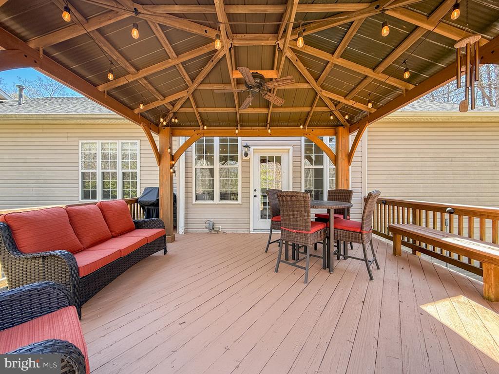 262 LONGWOOD DRIVE