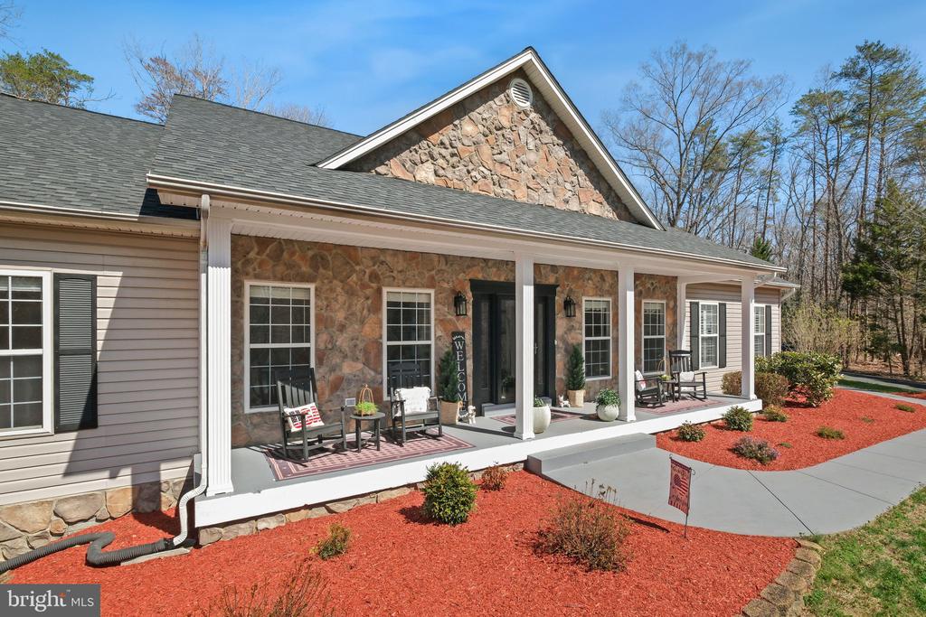 262 LONGWOOD DRIVE