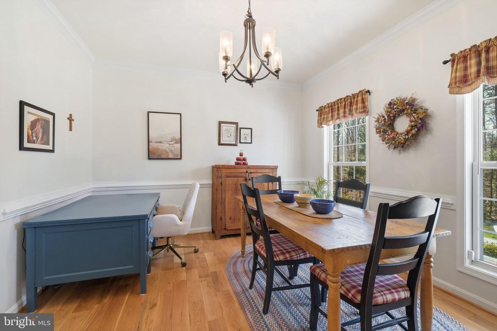 262 LONGWOOD DRIVE