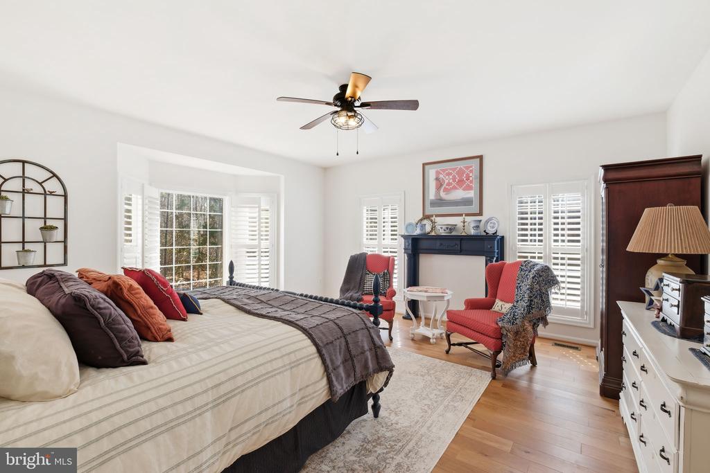 262 LONGWOOD DRIVE