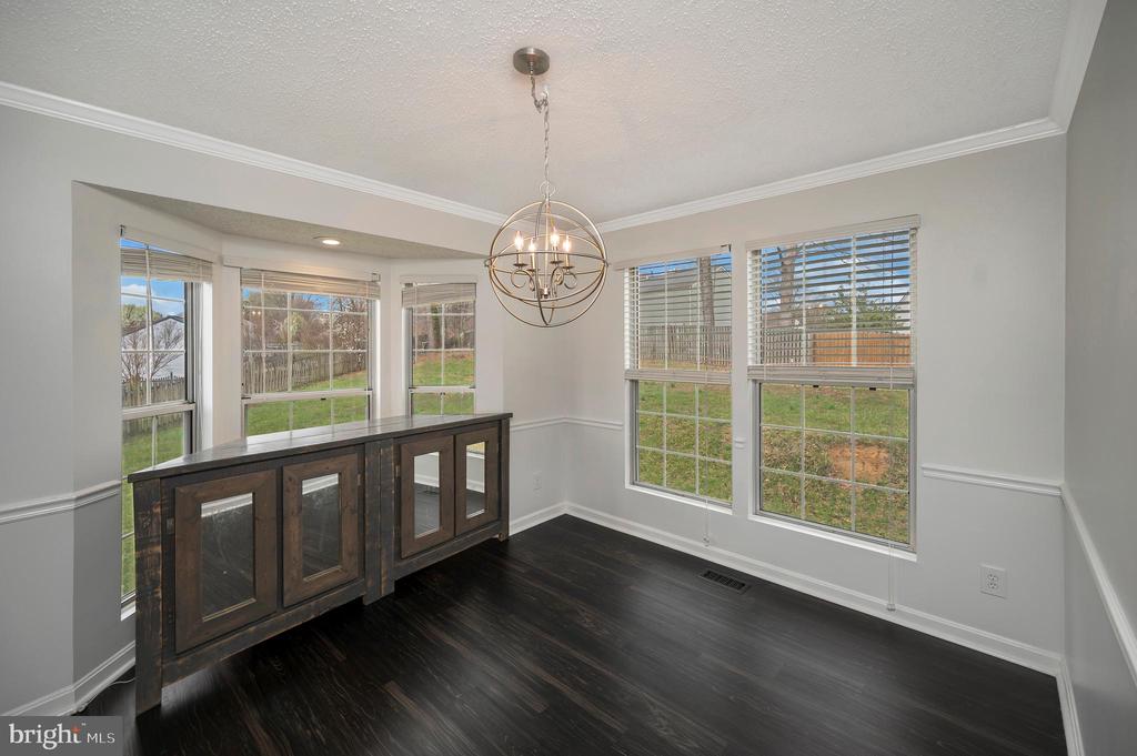 37 WOODS EDGE COURT