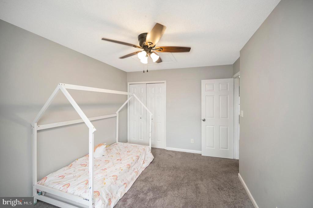 37 WOODS EDGE COURT