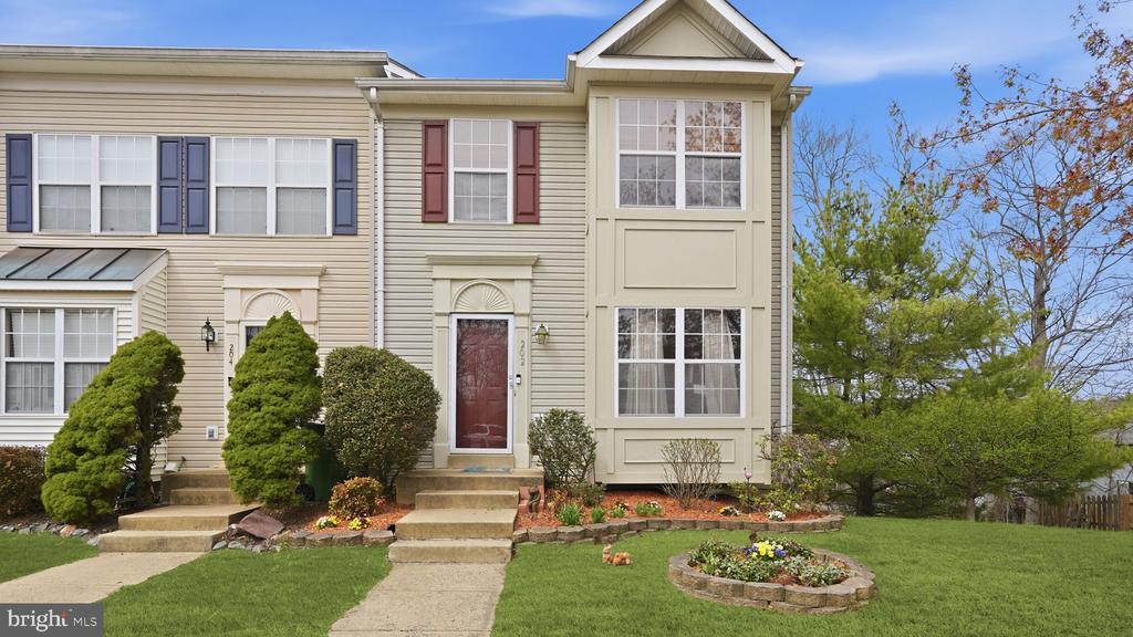 202 STERLING COURT