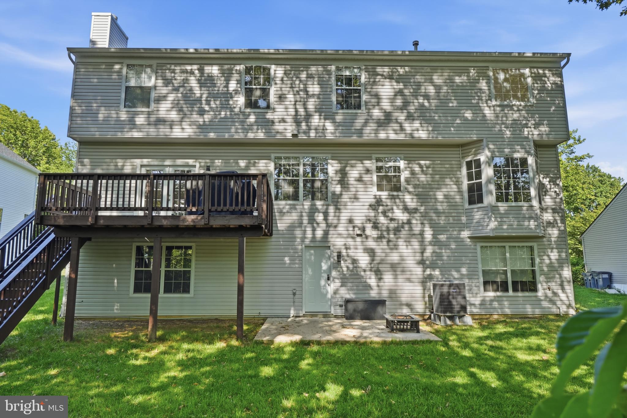 34 WESTHAMPTON COURT