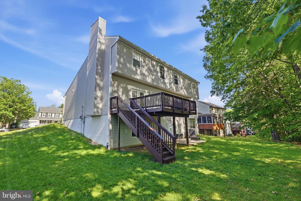34 WESTHAMPTON COURT