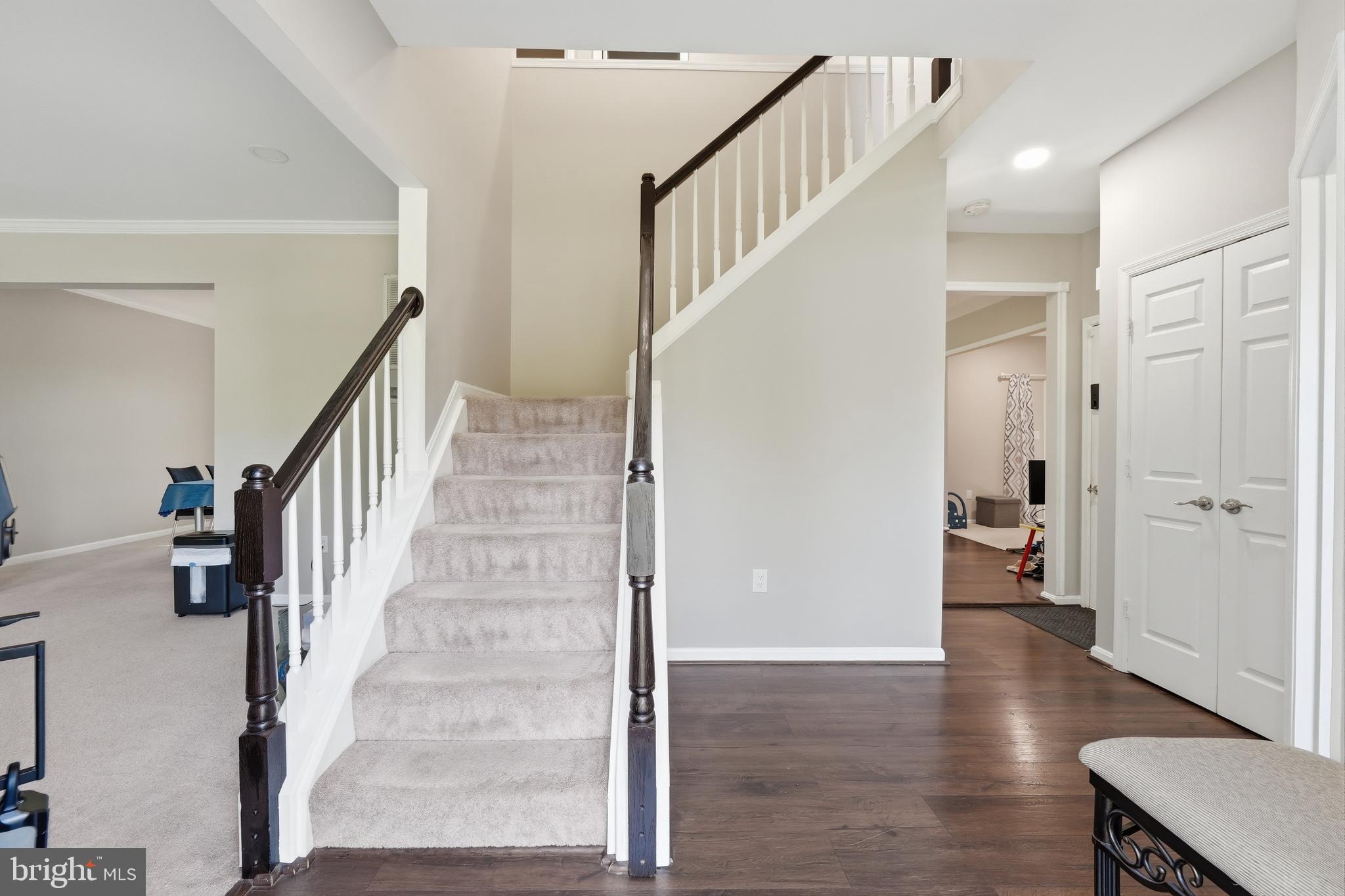 34 WESTHAMPTON COURT