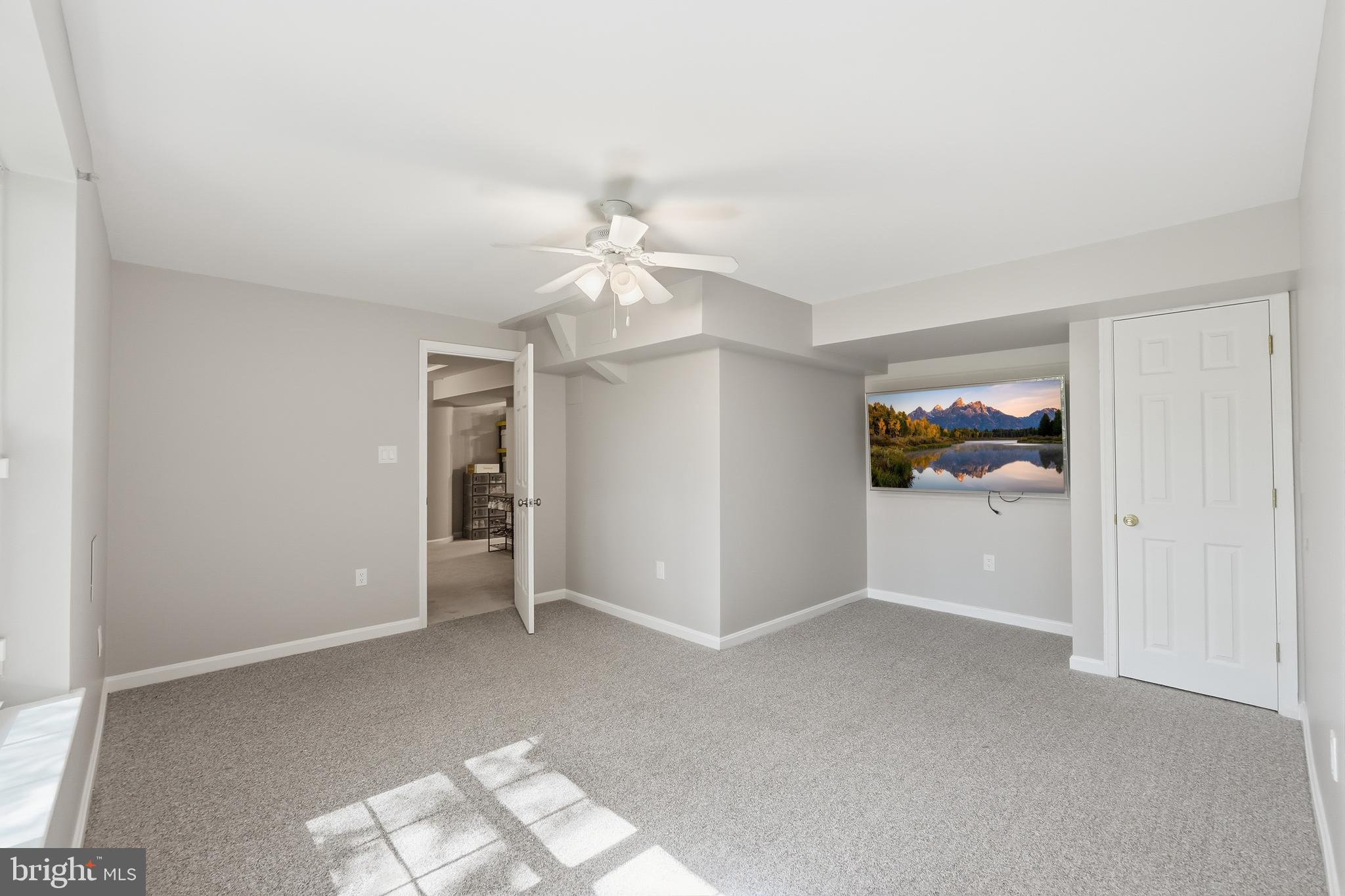 34 WESTHAMPTON COURT
