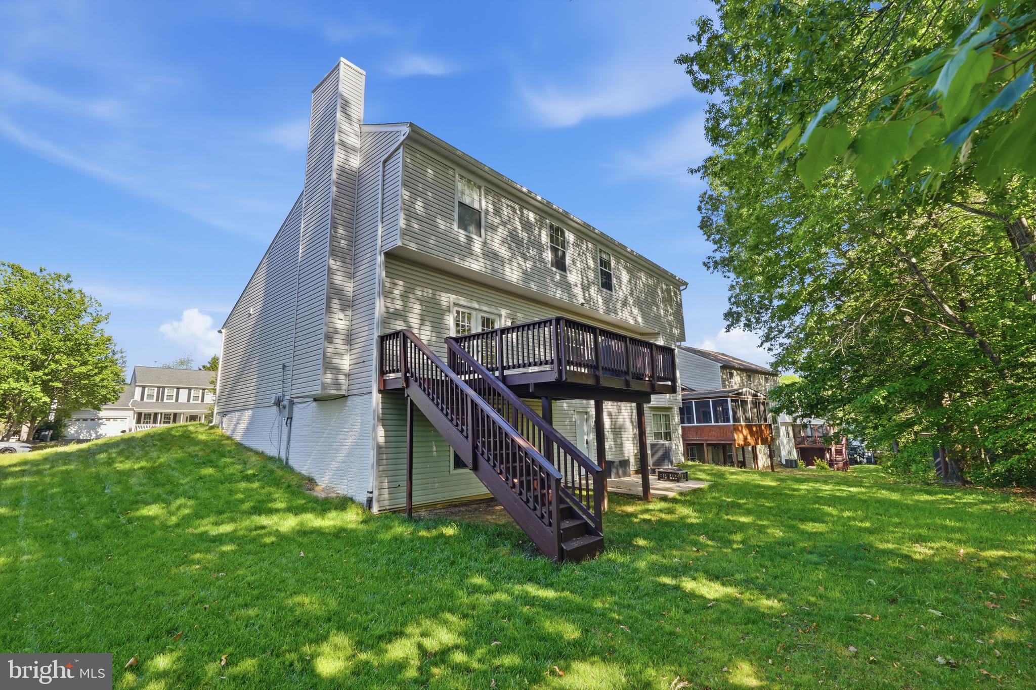 34 WESTHAMPTON COURT