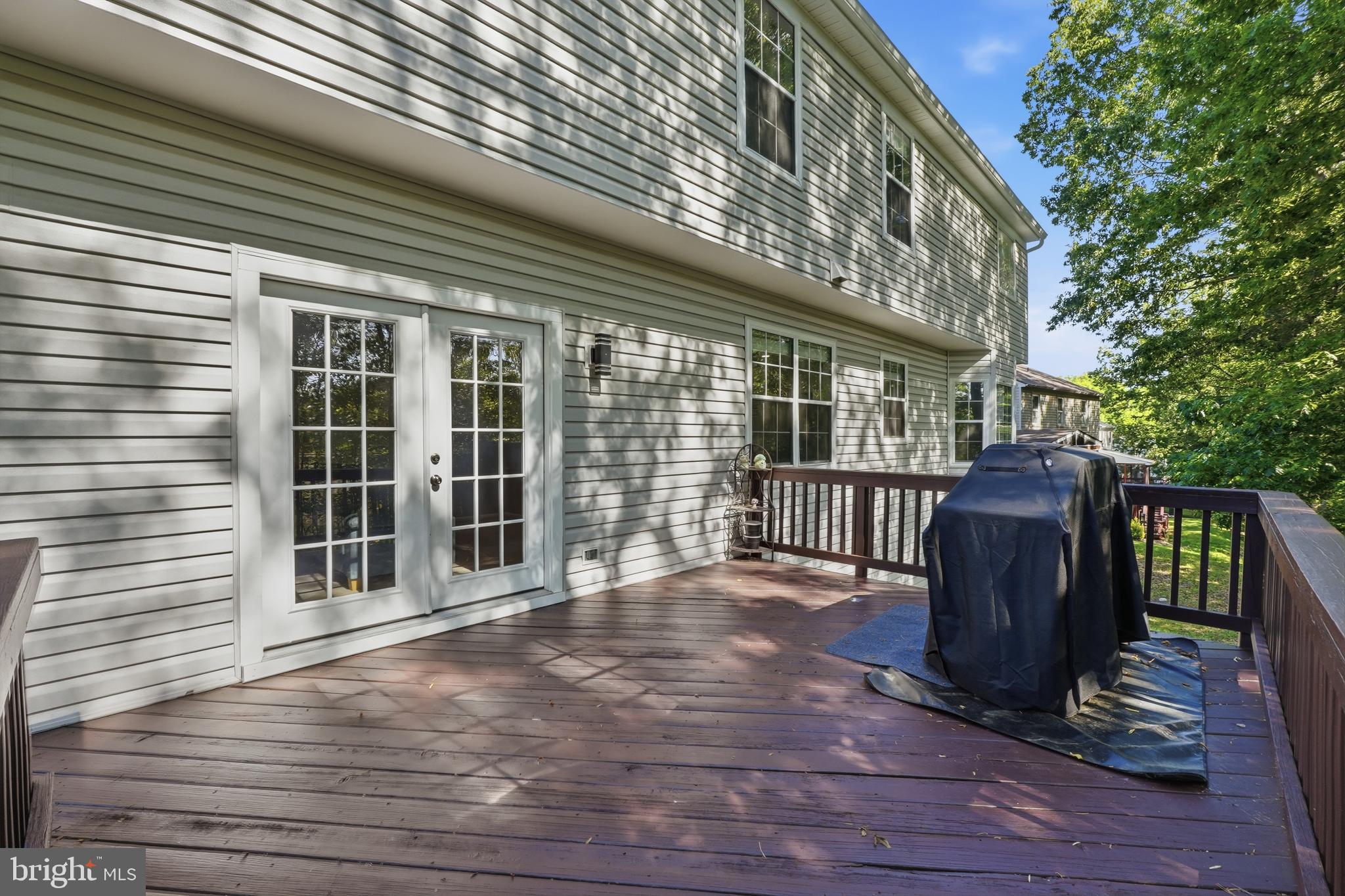 34 WESTHAMPTON COURT