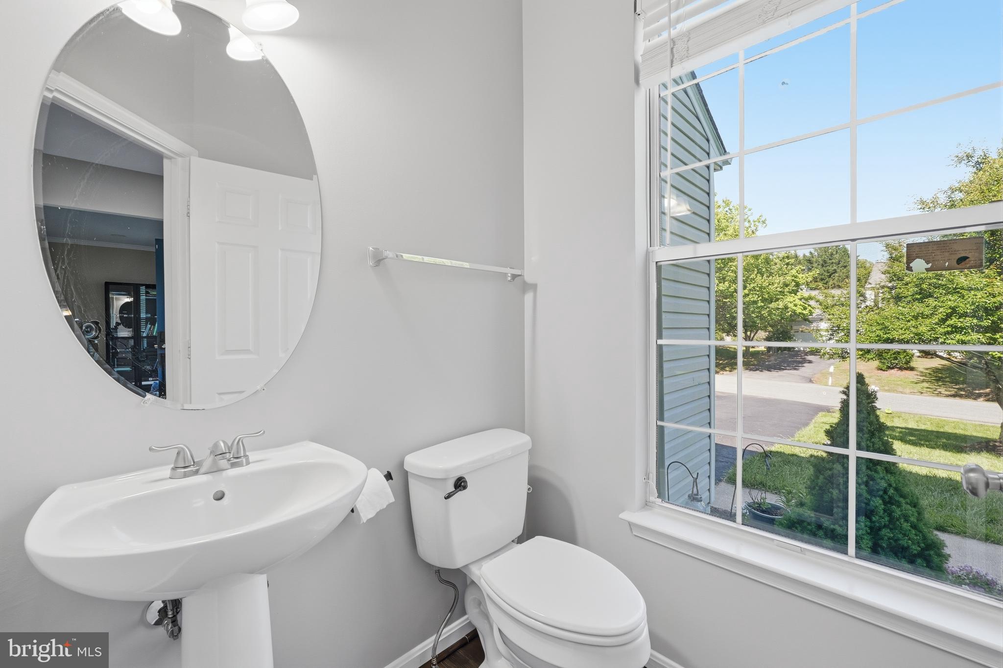 34 WESTHAMPTON COURT