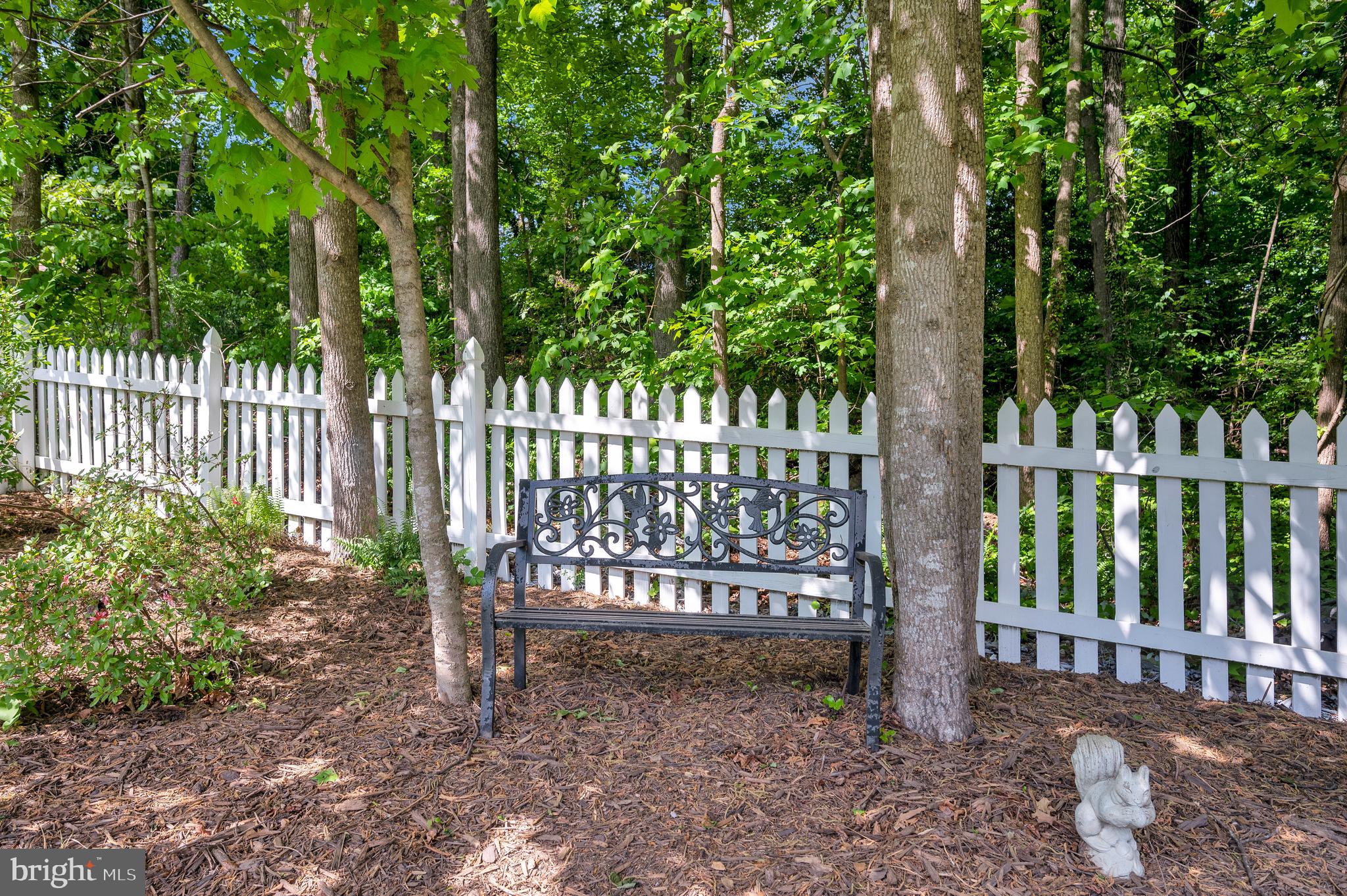 6 GLEN ALLEN COURT