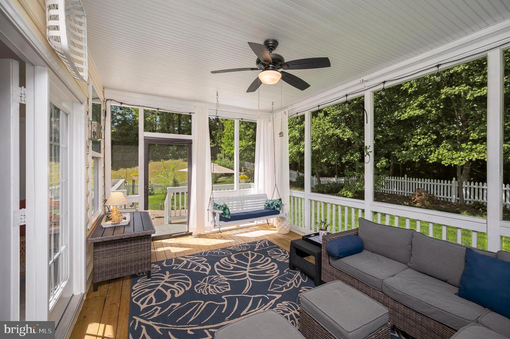 6 GLEN ALLEN COURT