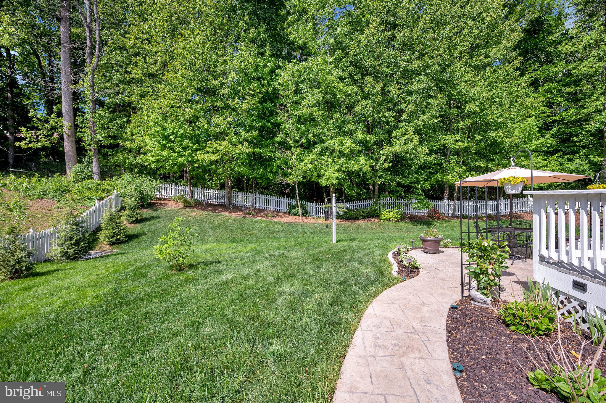 6 GLEN ALLEN COURT