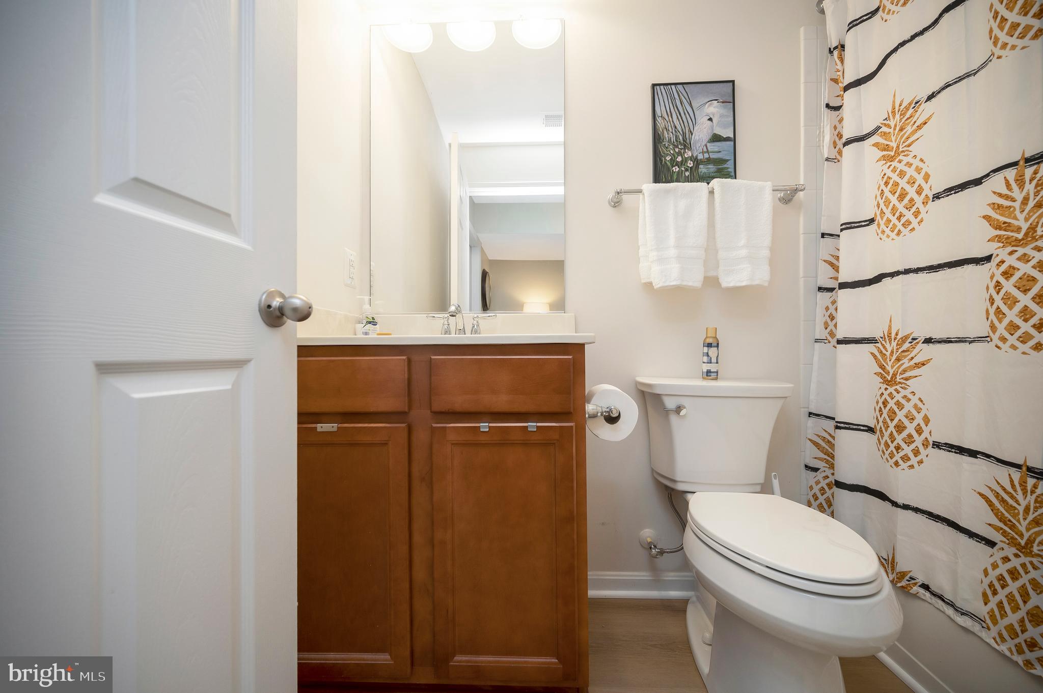 6 GLEN ALLEN COURT