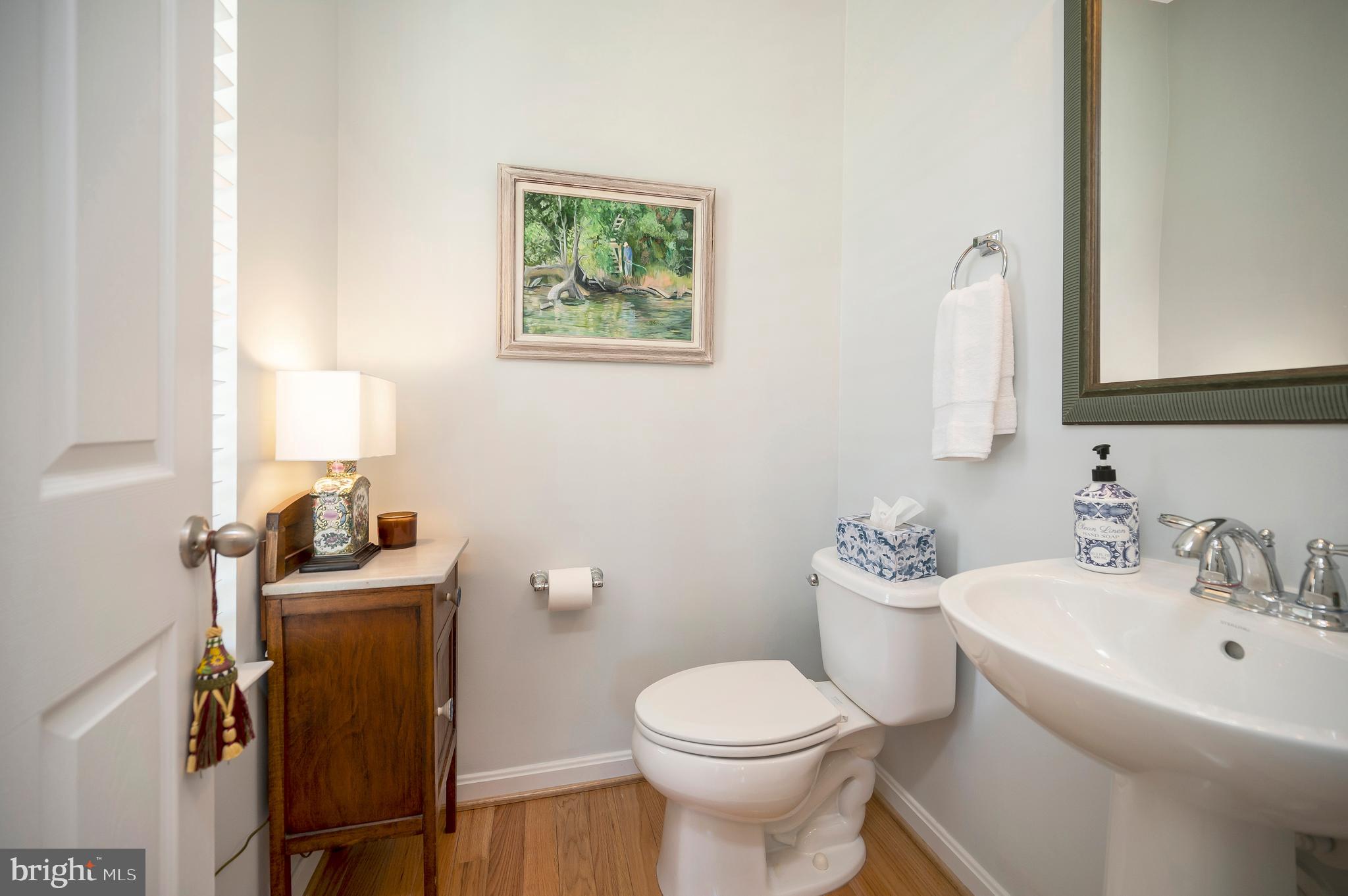6 GLEN ALLEN COURT