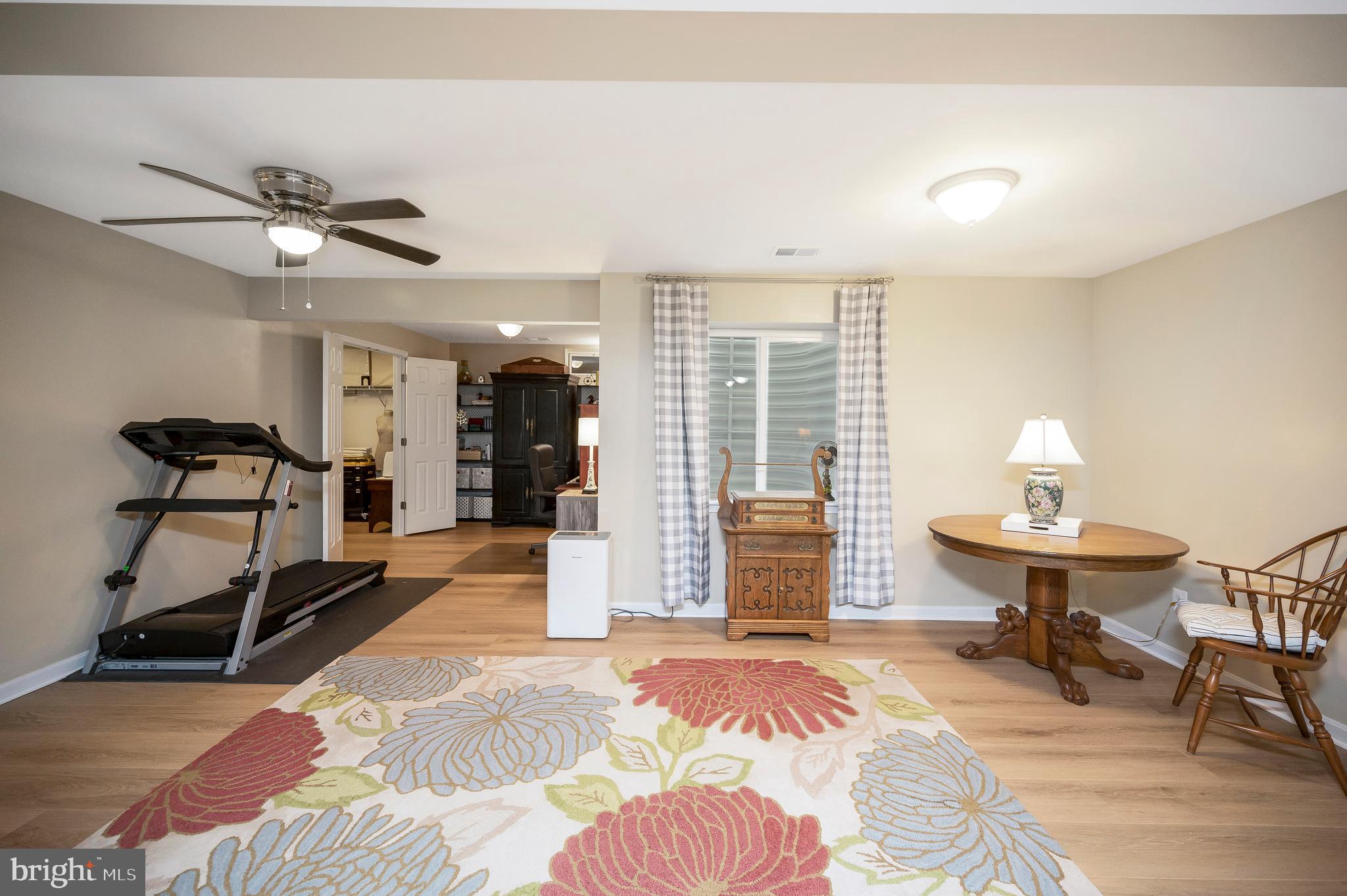 6 GLEN ALLEN COURT