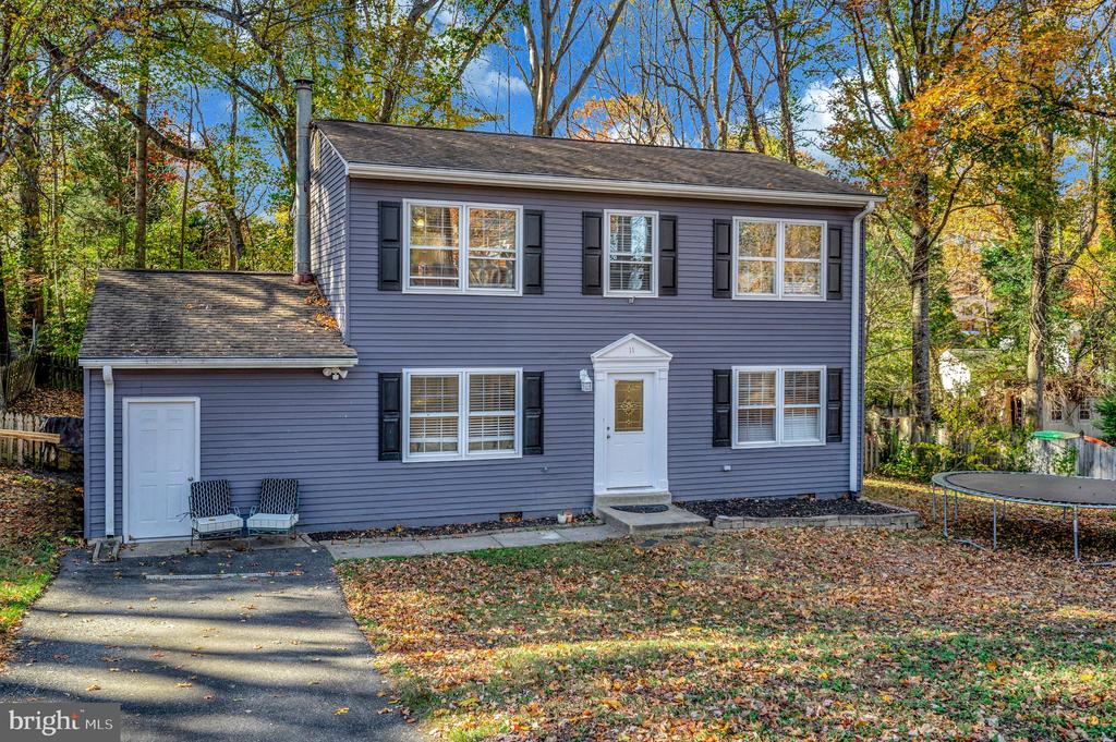 11 CHERRY LAUREL DRIVE