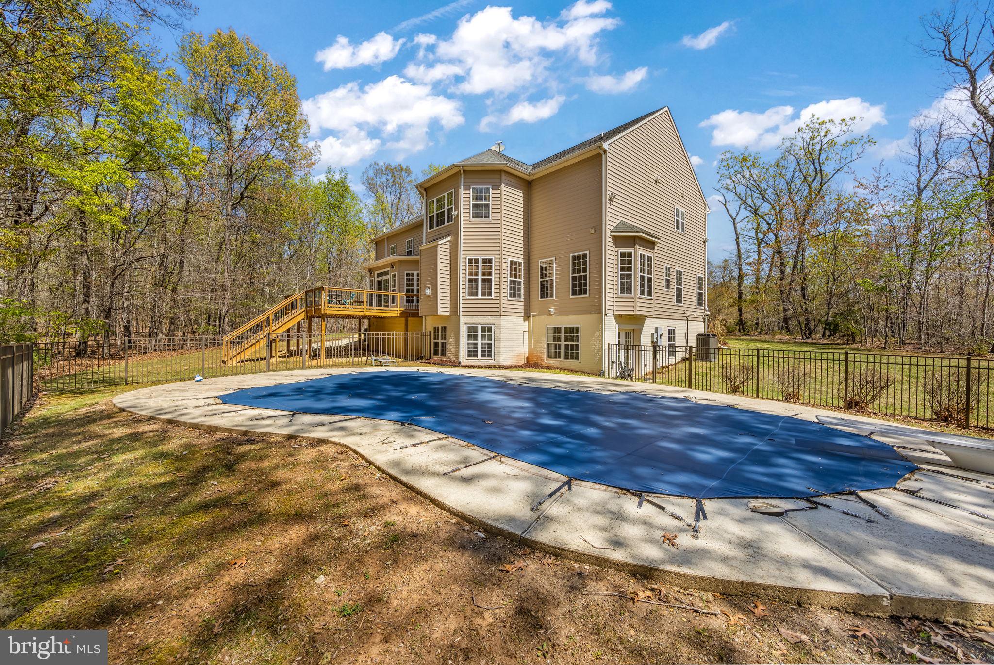 68 WILLOW RIDGE COURT