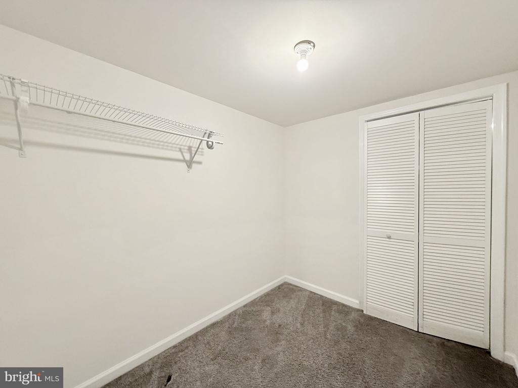 133 BROOKE POINT COURT
