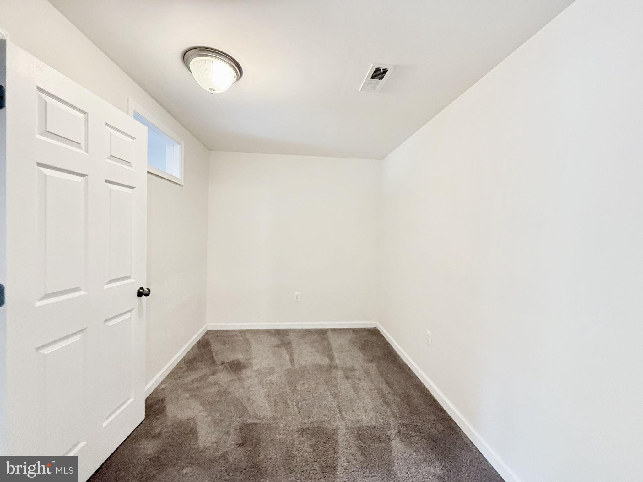 133 BROOKE POINT COURT