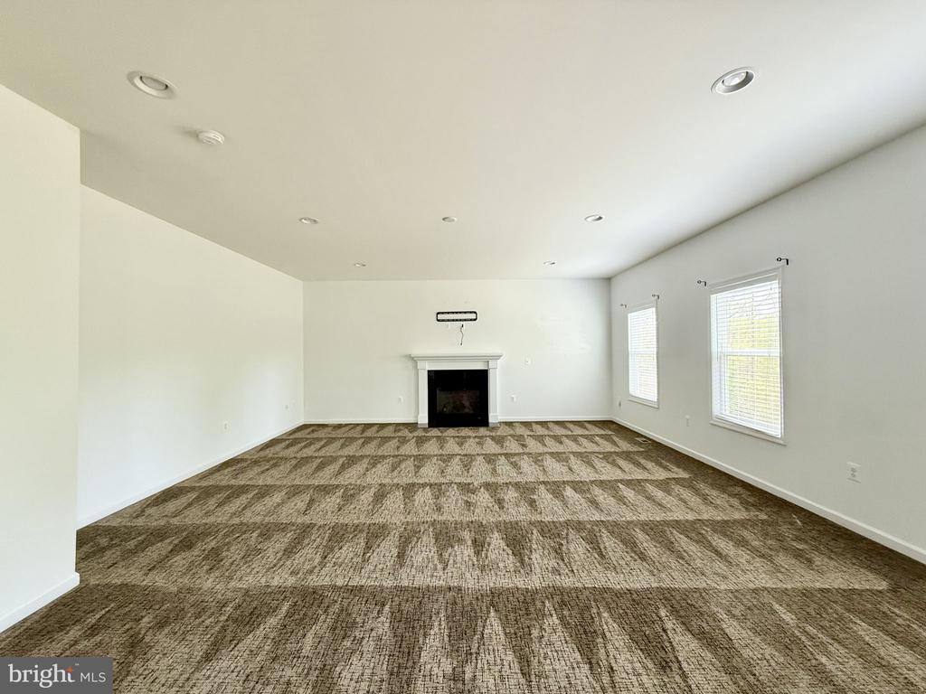 133 BROOKE POINT COURT