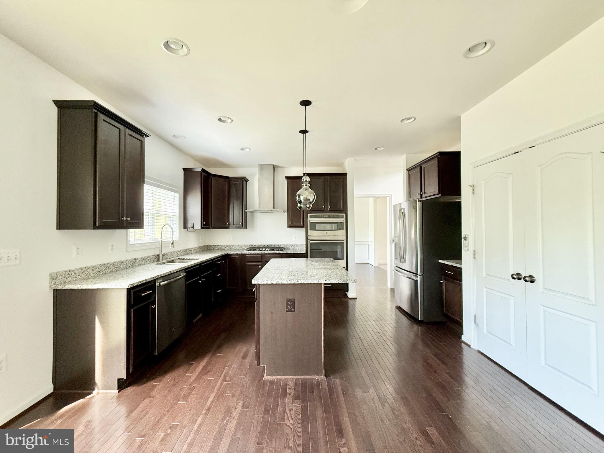 133 BROOKE POINT COURT