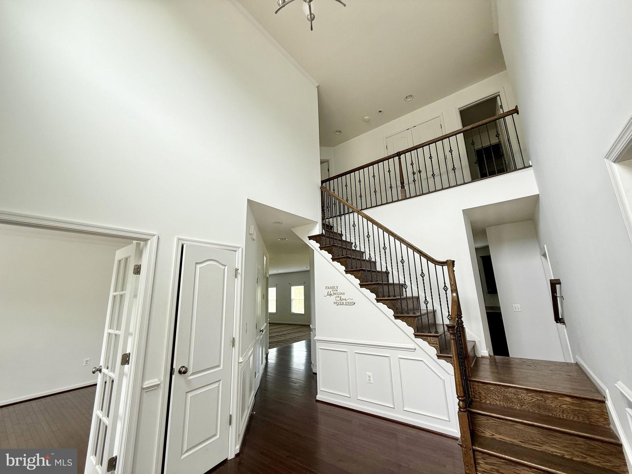 133 BROOKE POINT COURT