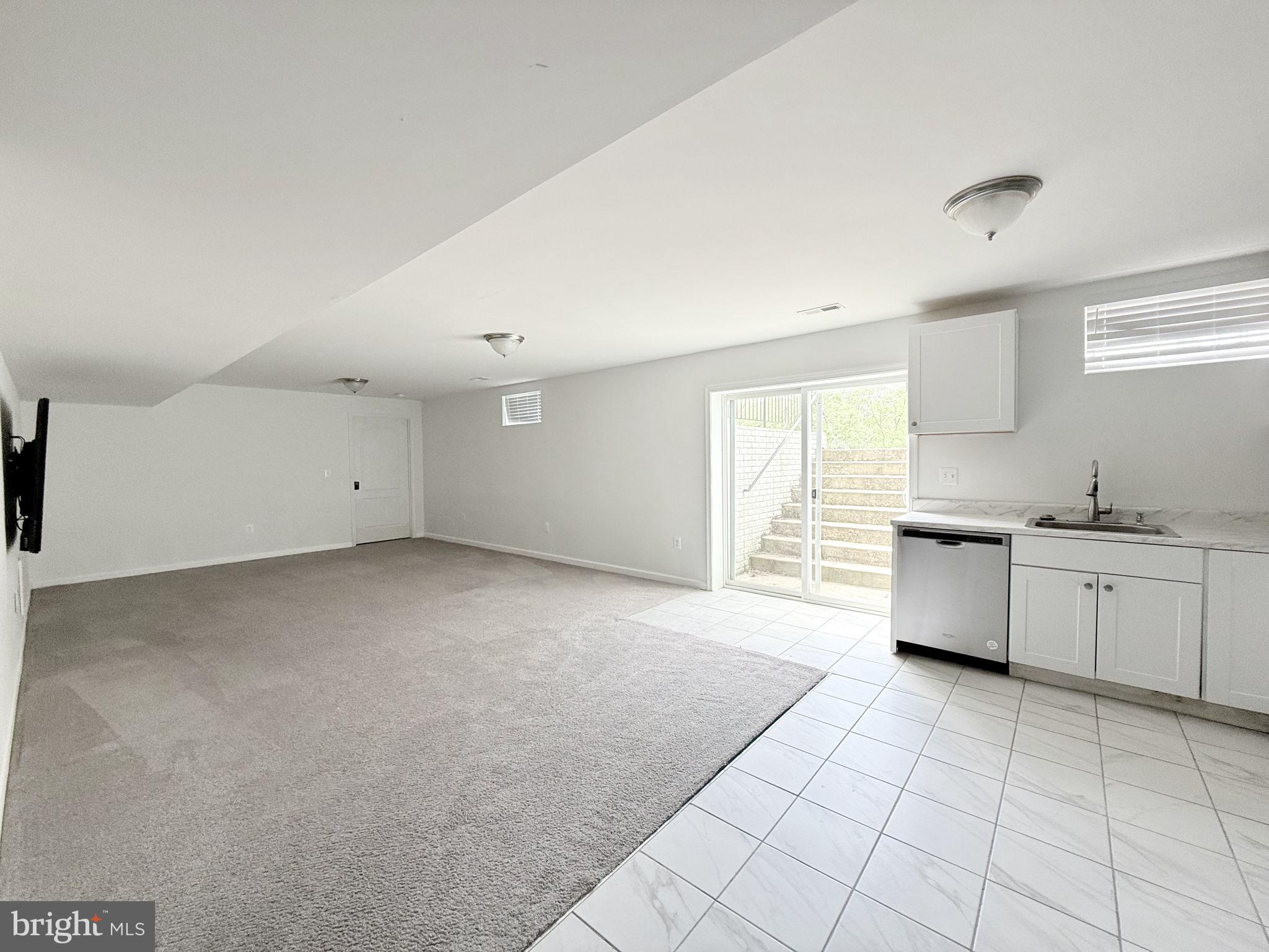 133 BROOKE POINT COURT
